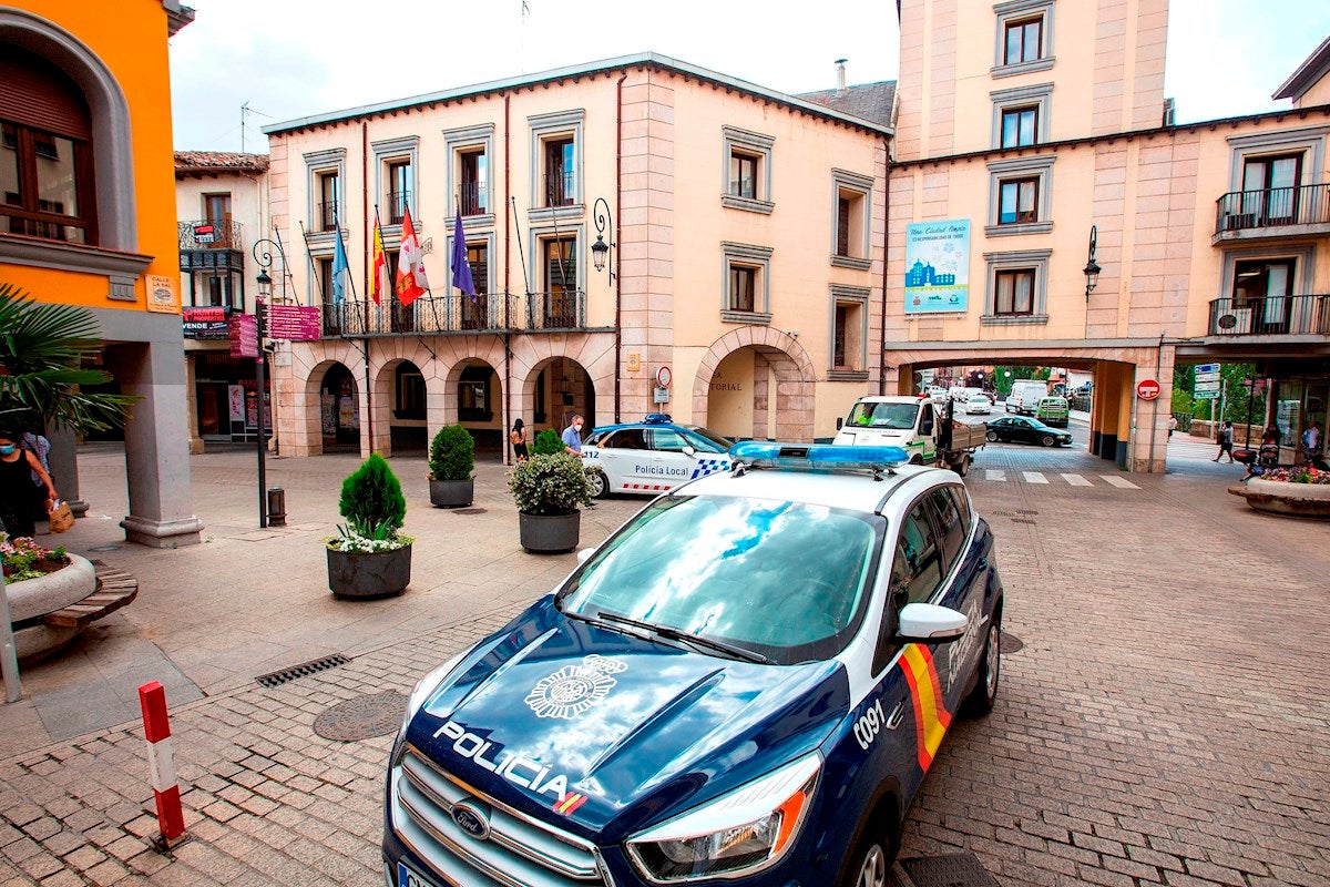 Confinamiento en España: esta es la lista de municipios con restricciones por comunidades autónomas Confinamiento en España: esta es la lista de municipios con restricciones por comunidades autónomas