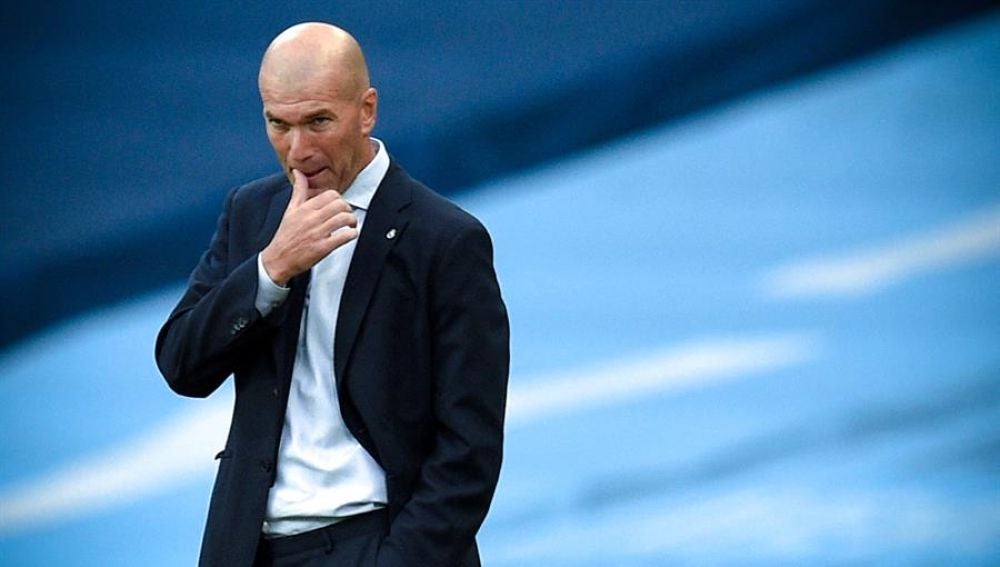 Zidane: "Todos nos merecemos la crítica, yo el primero"