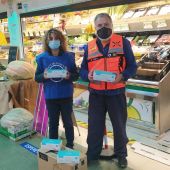 La Asociación de Voluntarios entrega 1000 mascarillas al Banco de Alimentos