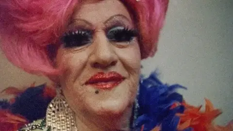 Gilda Love, uno de los últimos transformistas del Raval de Barcelona CINE