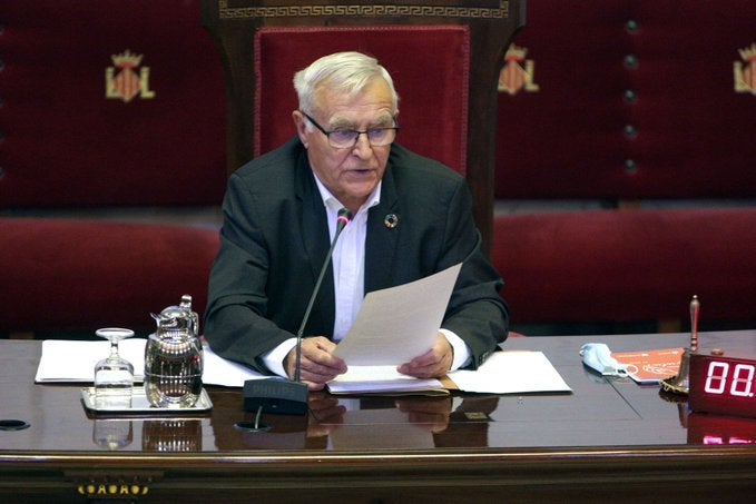 Ribó califica de "escandalosa" la ayuda del Estado al transporte público metropolitano de València Ribó califica de "escandalosa" la ayuda del Estado al transporte público metropolitano de València