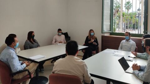 Reuni&oacute;n de todas las partes