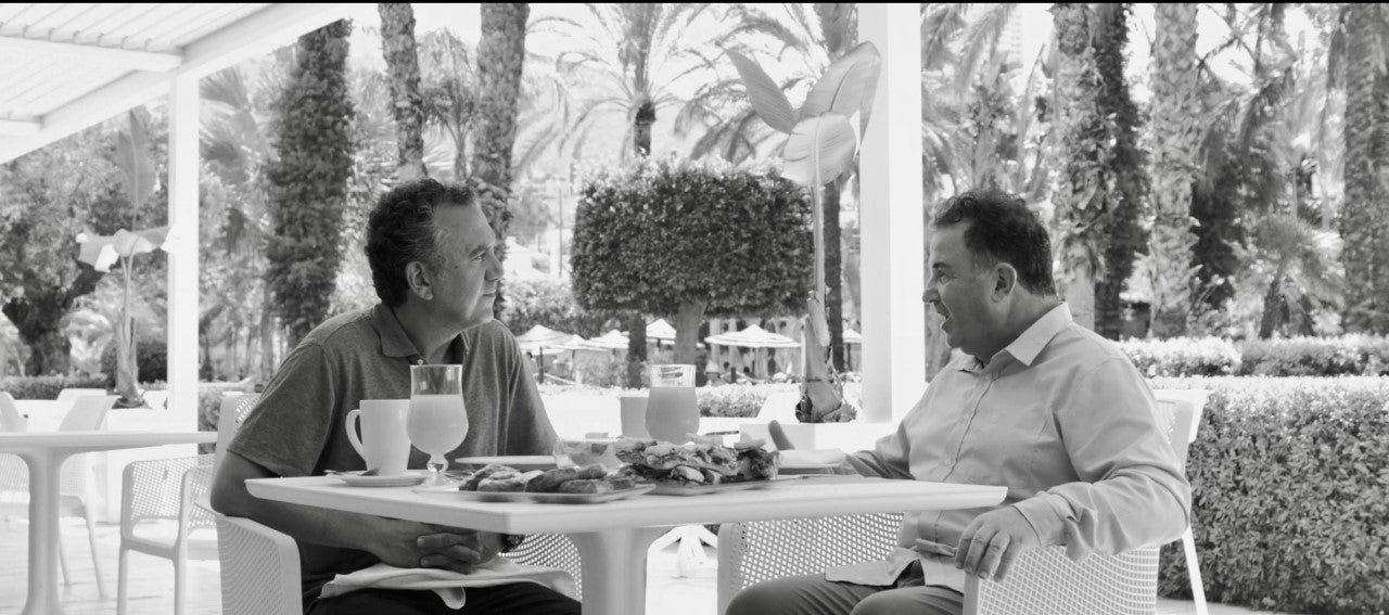 El estelar Martín Berasategui rueda en Alicante junto a Roberto Brasero un spot sobre el concepto tiempo El estelar Martín Berasategui rueda en Alicante junto a Roberto Brasero un spot sobre el concepto tiempo