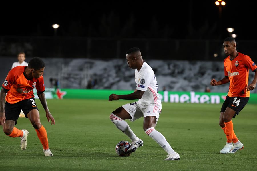 Una pésima primera parte condena al Madrid ante el Shakhtar y debuta en Champions perdiendo Una pésima primera parte condena al Madrid ante el Shakhtar y debuta en Champions perdiendo