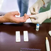 Prueba del Covid en una farmacia de Ourense Prueba del Covid en una farmacia de Ourense