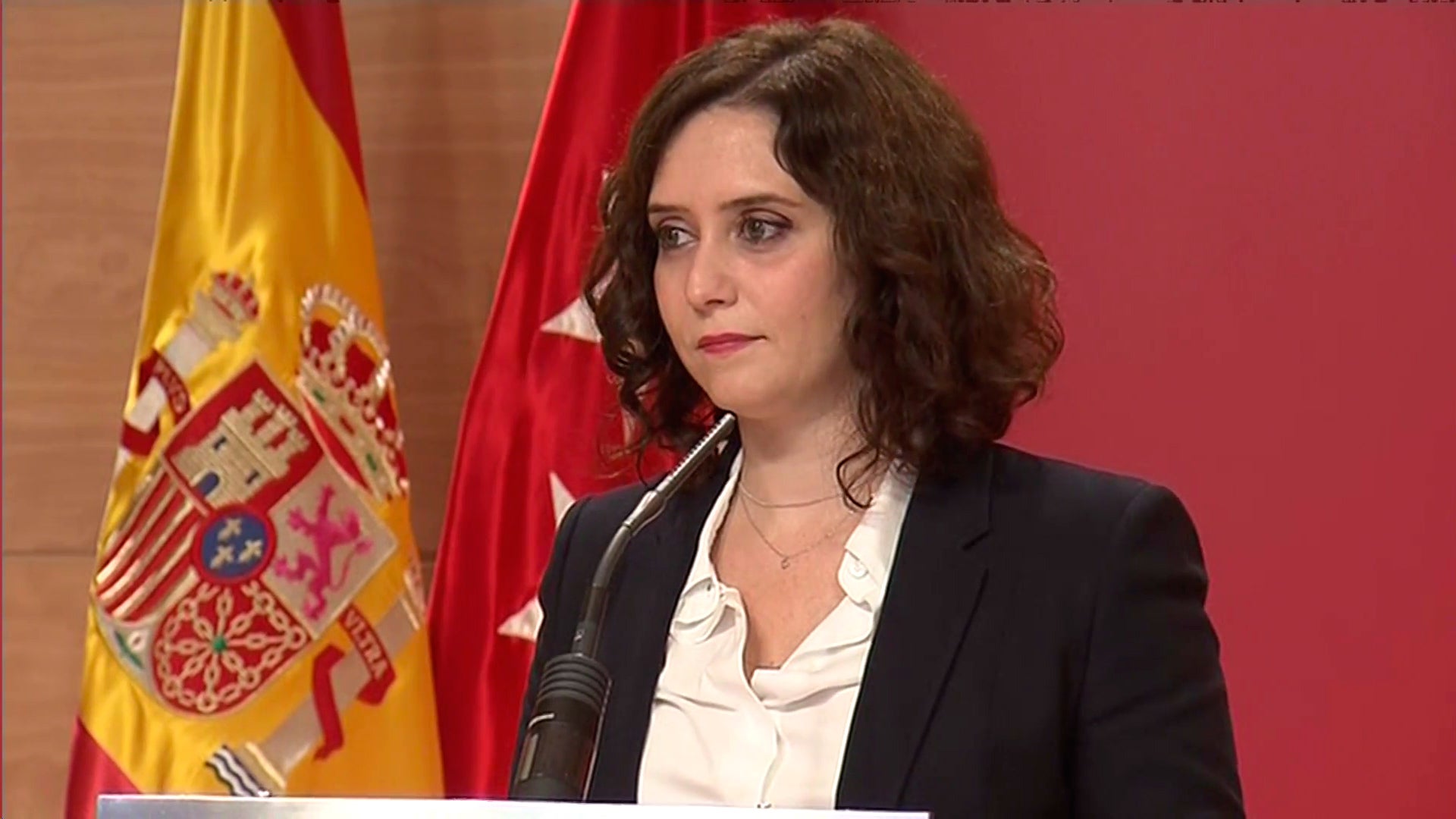 Ayuso critica que "todo el mundo opine" sobre las medidas de Madrid: "No puede haber tres estrategias" Ayuso critica que "todo el mundo opine" sobre las medidas de Madrid: "No puede haber tres estrategias"