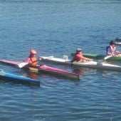 185 deportistas danse cita en Muíños na XV Regata Fontefría de piragüismo