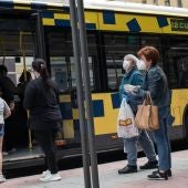 O Psoe urxe ao concello que "limete o aforo" no servizo de autobuses urbanos
