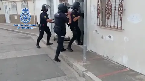 Imágenes de la Operación policial Imágenes de la Operación policial