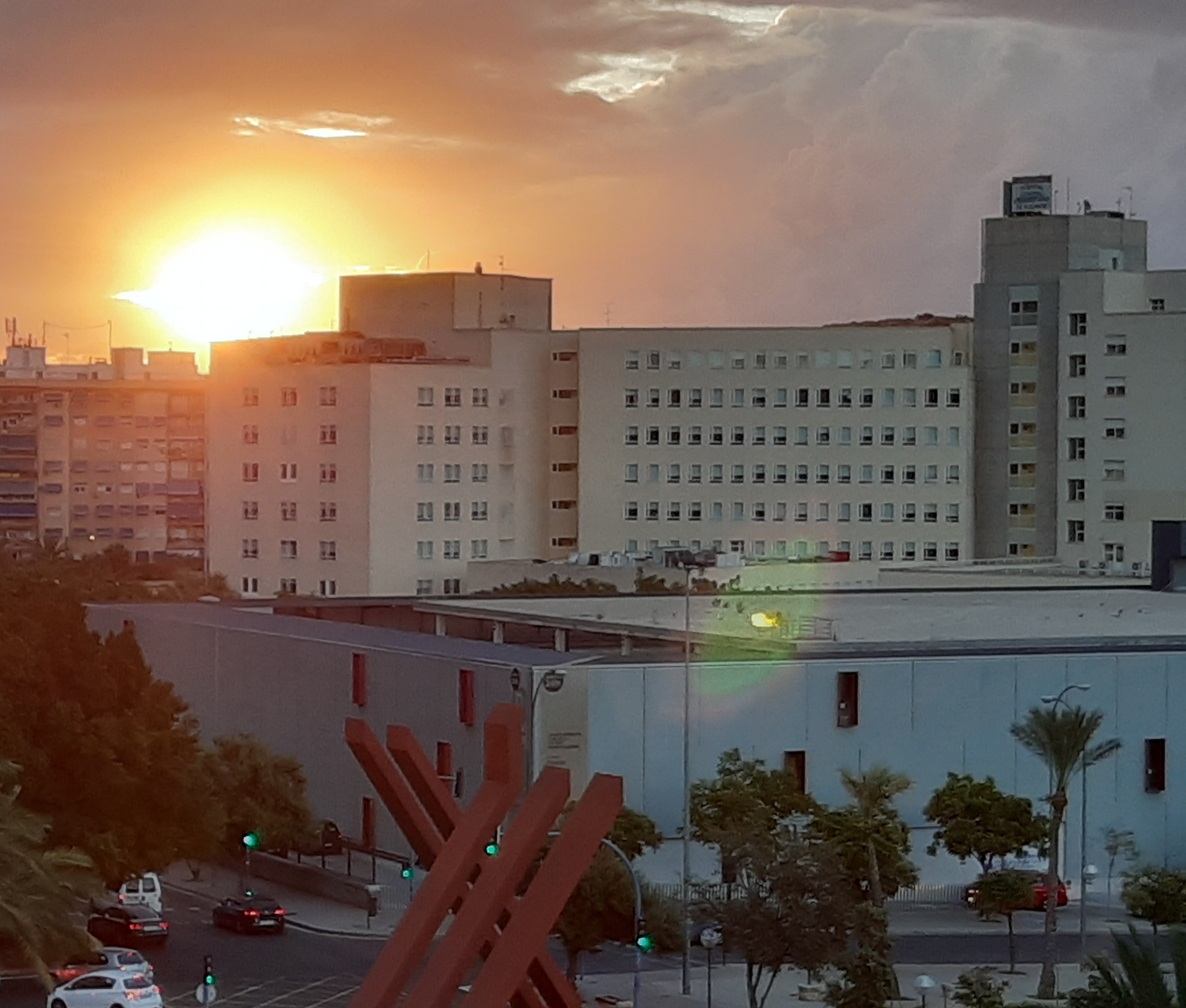 Sanidad confirma 71 positivos por Covid-19 en una residencia de ancianos de Elda Sanidad confirma 71 positivos por Covid-19 en una residencia de ancianos de Elda