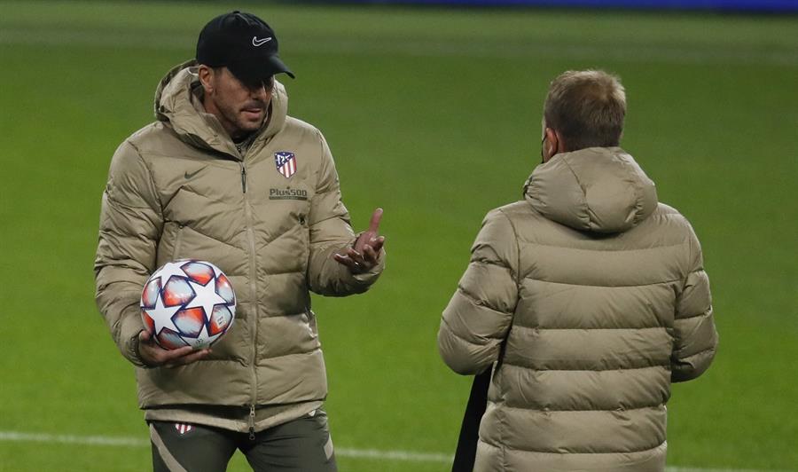 Simeone: "Luis Suárez nos hace jugar de una forma ofensiva" Simeone: "Luis Suárez nos hace jugar de una forma ofensiva"