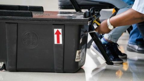 Urna de las elecciones de Estados Unidos