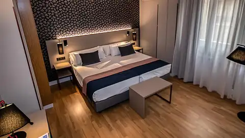 Asociación Provincial de Empresarios de Hotelería de Palencia se reúne con los parlamentarios del PP Economía