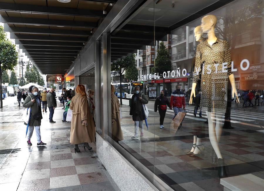El comercio intenta incentivar las compras sorteando 16.200 euros El comercio intenta incentivar las compras sorteando 16.200 euros