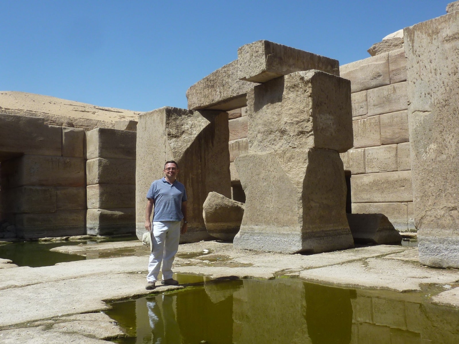 Hoy en Más de uno Alicante visitamos la ciudad de Abydos, ubicada en el alto Egipto Hoy en Más de uno Alicante visitamos la ciudad de Abydos, ubicada en el alto Egipto