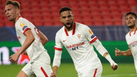 Oscar Rodr&iacute;guez, en el gol del Sevilla. 
