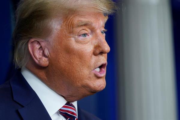 Las televisiones americanas interrumpen la transmisión del discurso de Trump por falsedad Las televisiones americanas interrumpen la transmisión del discurso de Trump por falsedad