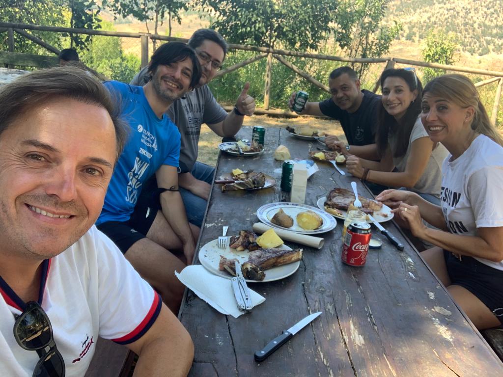 Manuel Aviñó, presidente de la RFEA: "En Huélamo tenemos amigos de toda la vida y es un pueblo idílico del que me enamoré" Manuel Aviñó, presidente de la RFEA: "En Huélamo tenemos amigos de toda la vida y es un pueblo idílico del que me enamoré"