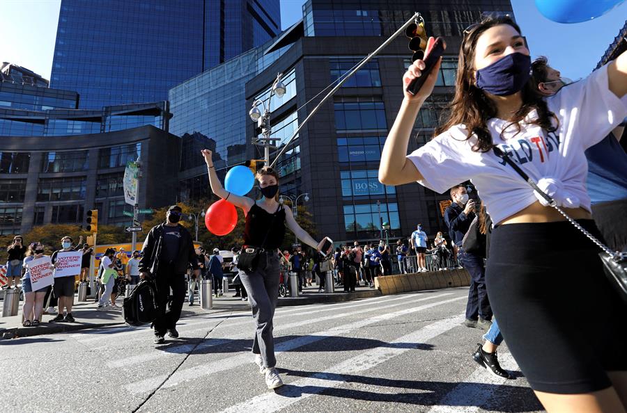 Las principales ciudades de Estados Unidos celebran en masa la victoria de Biden Las principales ciudades de Estados Unidos celebran en masa la victoria de Biden