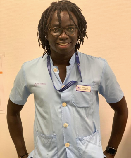 Mbaye Gil, enfermero: "Mi vocación surgió gracias a los cuidados que nos dieron las enfermeras de la cruz roja" Mbaye Gil, enfermero: "Mi vocación surgió gracias a los cuidados que nos dieron las enfermeras de la cruz roja"