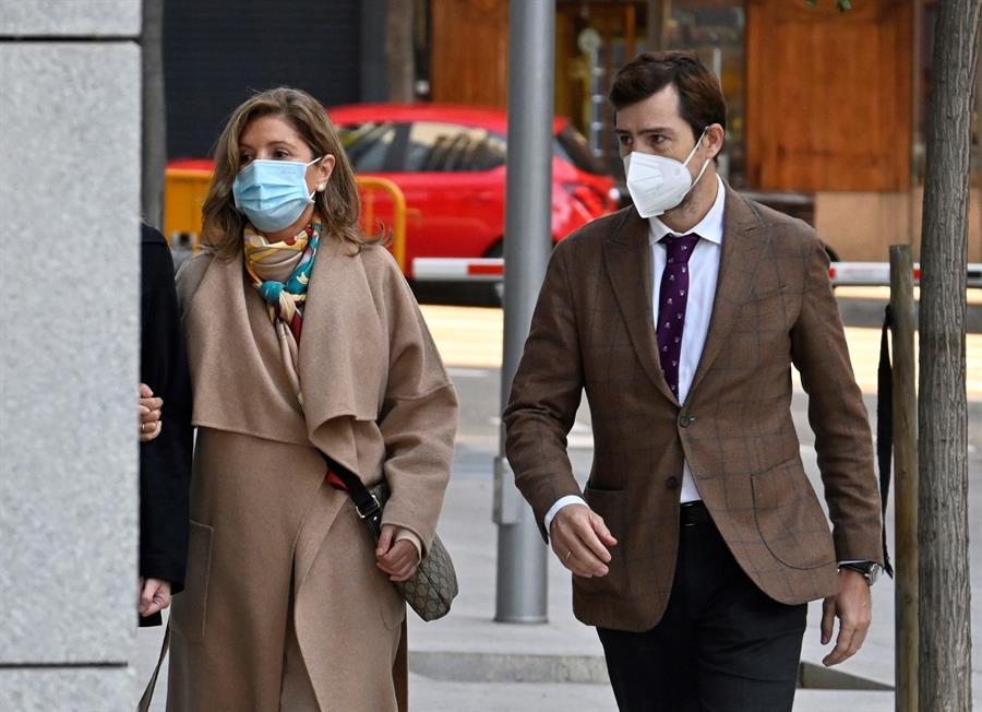 La mujer de Luis Bárcenas ingresa en la cárcel de Alcalá para cumplir la condena de la Gürtel La mujer de Luis Bárcenas ingresa en la cárcel de Alcalá para cumplir la condena de la Gürtel