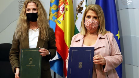 La alcaldesa de Jerez, Mamen S&aacute;nchez, y la delegada del Gobierno de la Junta en C&aacute;diz, Ana Mestre