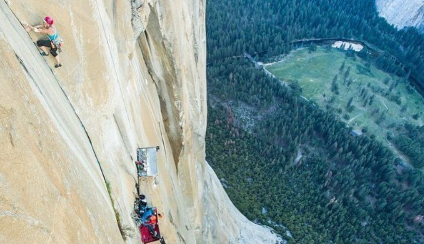 Aventura con Sebas Álvaro: Emily Harrington se ha convertido en la primera mujer en escalar El Capitán Aventura con Sebas Álvaro: Emily Harrington se ha convertido en la primera mujer en escalar El Capitán