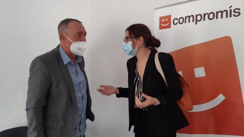 Joan Baldoví y Aitana Mas en la sede de Compromís de Alicante