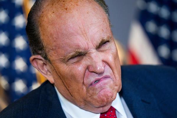 Mesa de Redacción: Giuliani en su tinta Mesa de Redacción: Giuliani en su tinta