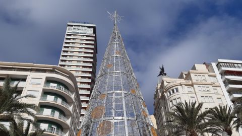 El árbol de Navidad este año está en la Rambla con Explanada