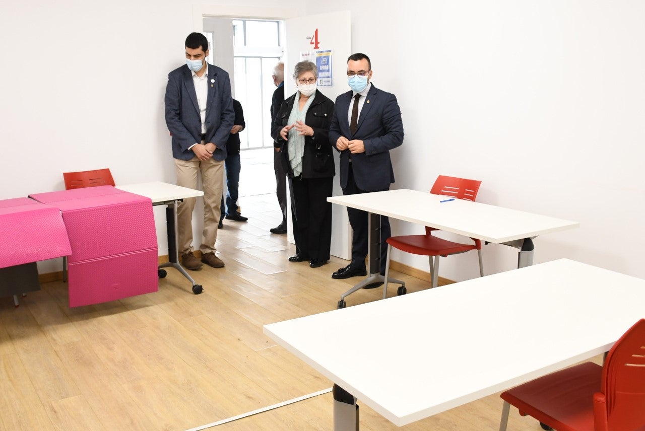 Creu Rotja unifica les activitats en la seu renovada de l´avinguda França Creu Rotja unifica les activitats en la seu renovada de l´avinguda França