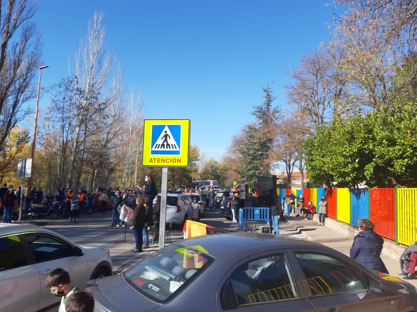 Participativa protesta en Cuenca contra la "Ley Celaá" Participativa protesta en Cuenca contra la "Ley Celaá"