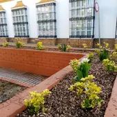 GEN continúa con los arreglos de jardines públicos GEN continúa con los arreglos de jardines públicos