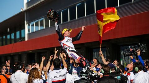 Albert Arenas, campe&oacute;n de Moto3. 