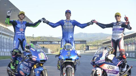 Los campeones del mundo de Moto2 (Bastianini), MotoGP (Mir) y Moto3 (Arenas)