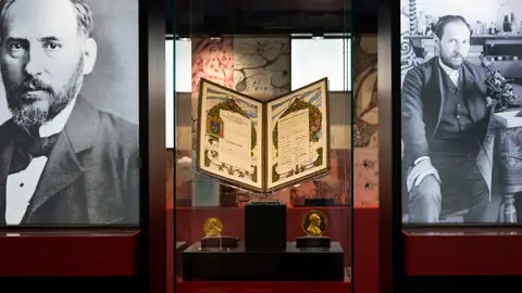 El Museo Nacional de Ciencias Naturales acoge una exposicion sobre el legado de Ramon y Cajal El Museo Nacional de Ciencias Naturales acoge una exposicion sobre el legado de Ramon y Cajal