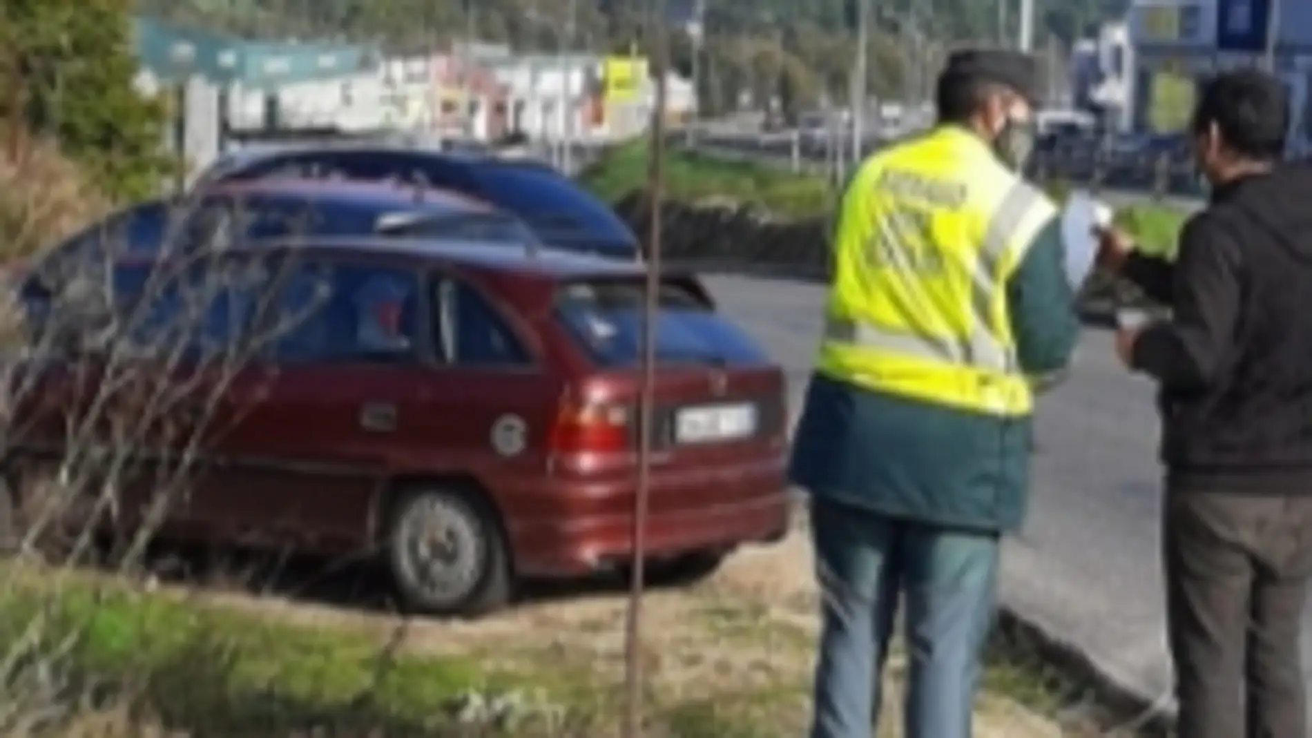 La guardia civil detecta a un conductor multirreincidente que carecía de permiso de conducción