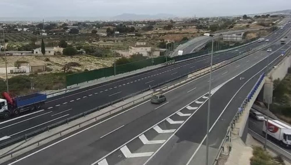 El PP requiere al Gobierno central la finalización de la Ronda Sur y la conexión de la A-70 con el parque empresarial de Elche El PP requiere al Gobierno central la finalización de la Ronda Sur y la conexión de la A-70 con el parque empresarial de Elche