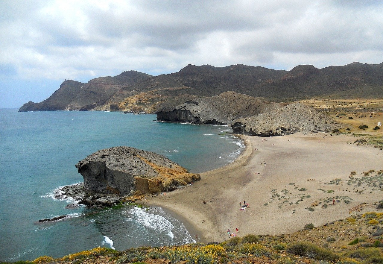 Cabo de Gata ampliará este verano el horario de acceso a sus playas restringidas para permitir la entrada de más vehículos Cabo de Gata ampliará este verano el horario de acceso a sus playas restringidas para permitir la entrada de más vehículos