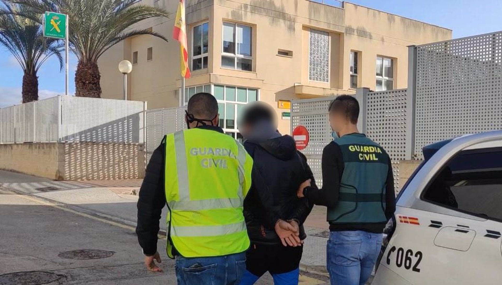 Detenido un hombre de 35 años denunciado por violar a una chica de 19 en Lloseta Detenido un hombre de 35 años denunciado por violar a una chica de 19 en Lloseta