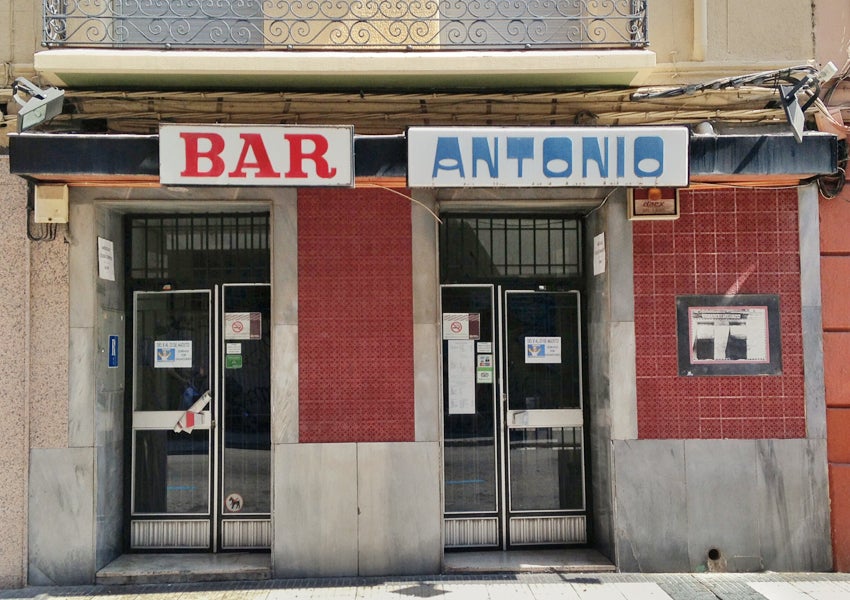 Movimiento para recuperar el arte de la cartelería Movimiento para recuperar el arte de la cartelería