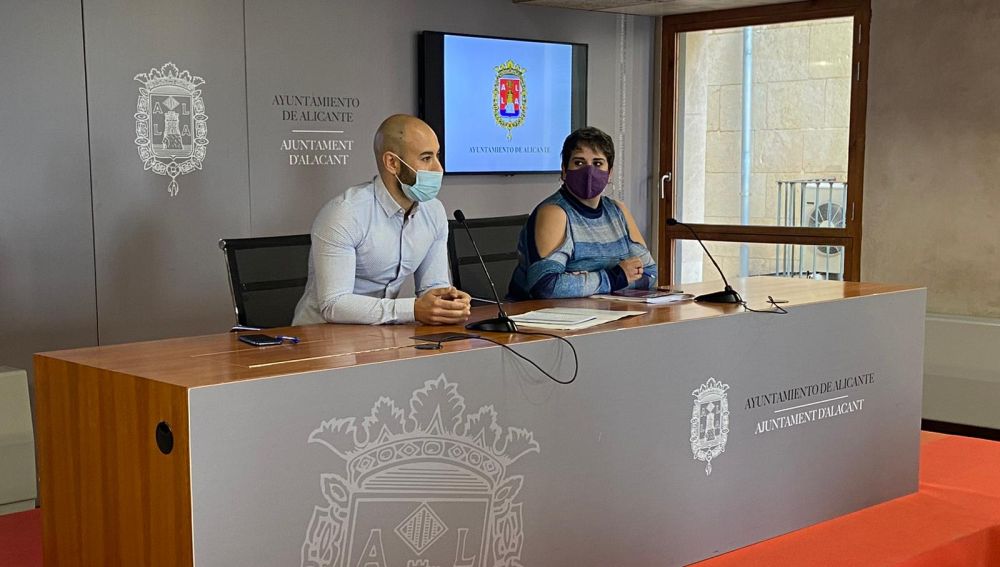 Xavier López y Vanesa Romero de Unides Podem Alicante