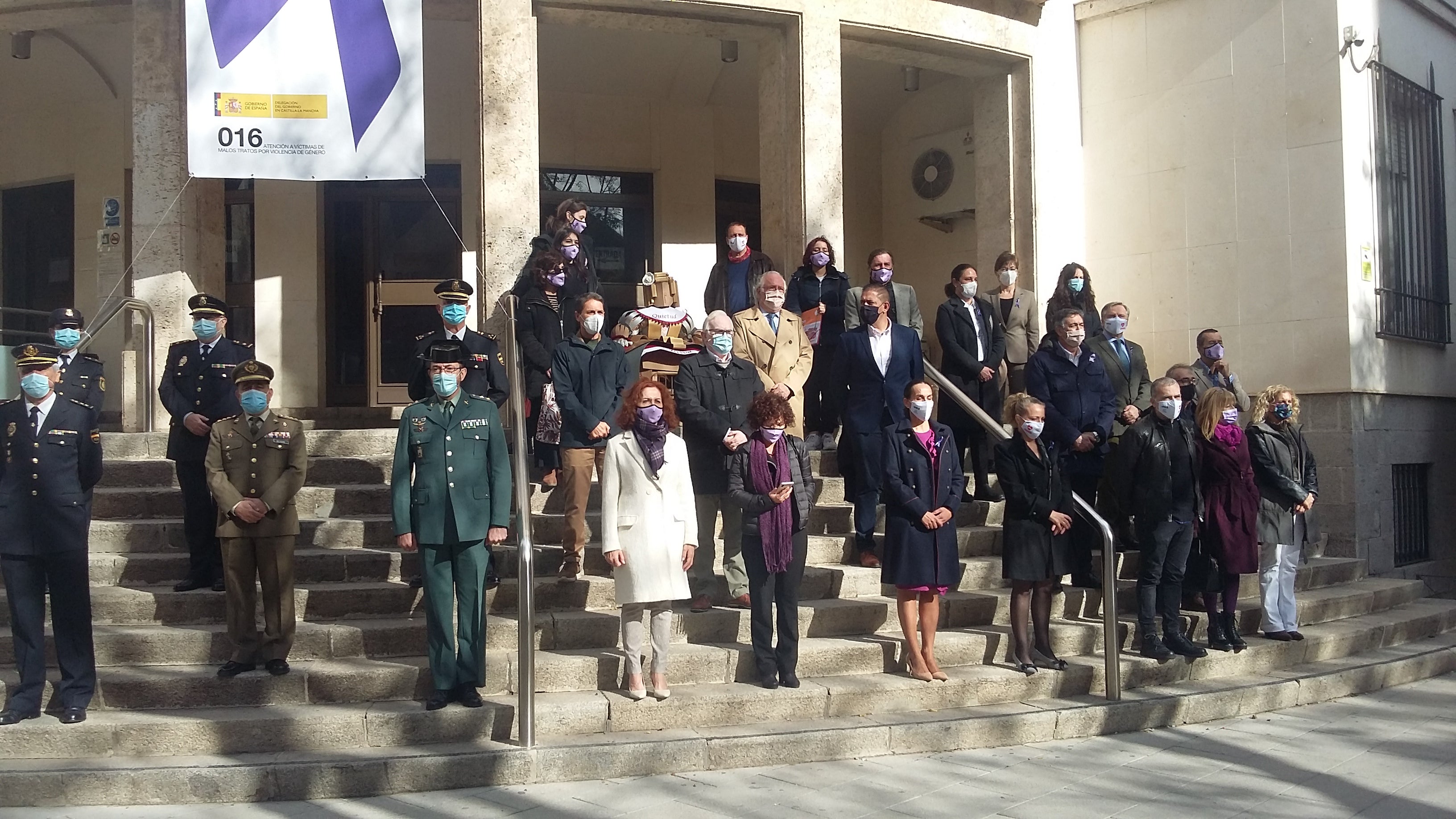Ciudad Real guarda un minuto de silencio en memoria de las víctimas por violencia de género Ciudad Real guarda un minuto de silencio en memoria de las víctimas por violencia de género