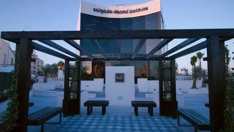 Hablamos con el Doctor Alberto Salgado Director del centro Salgado Dental