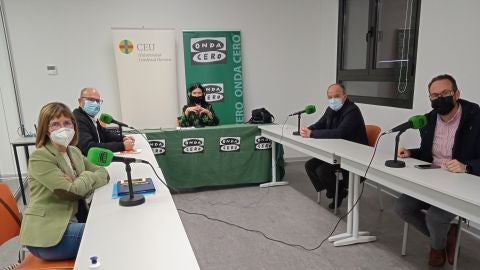 Tertulia M&aacute;s de uno Elche