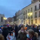 VÍDEO: La Plataforma Más Plurales en Castilla y León se concentra en Palencia contra la Ley Celaá