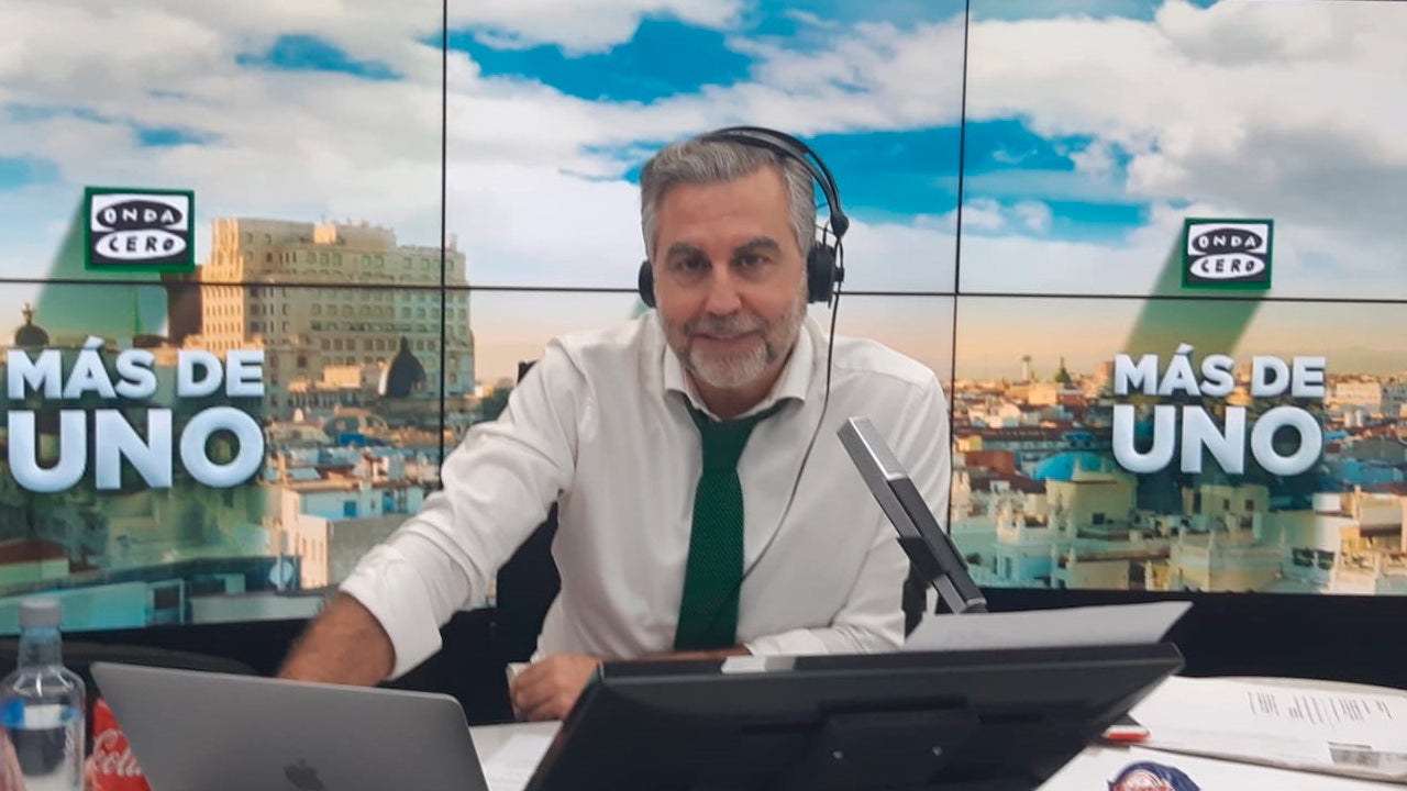 Rubén Amón indulta a Carlos Alsina: "A Alsina se le respeta y se le teme, no vaya a hacer preguntas incómodas" Rubén Amón indulta a Carlos Alsina: "A Alsina se le respeta y se le teme, no vaya a hacer preguntas incómodas"