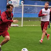 El Orihuela CF prepara su partido del domingo en Los Arcos ante el Peña Deportiva El Orihuela CF prepara su partido del domingo en Los Arcos ante el Peña Deportiva