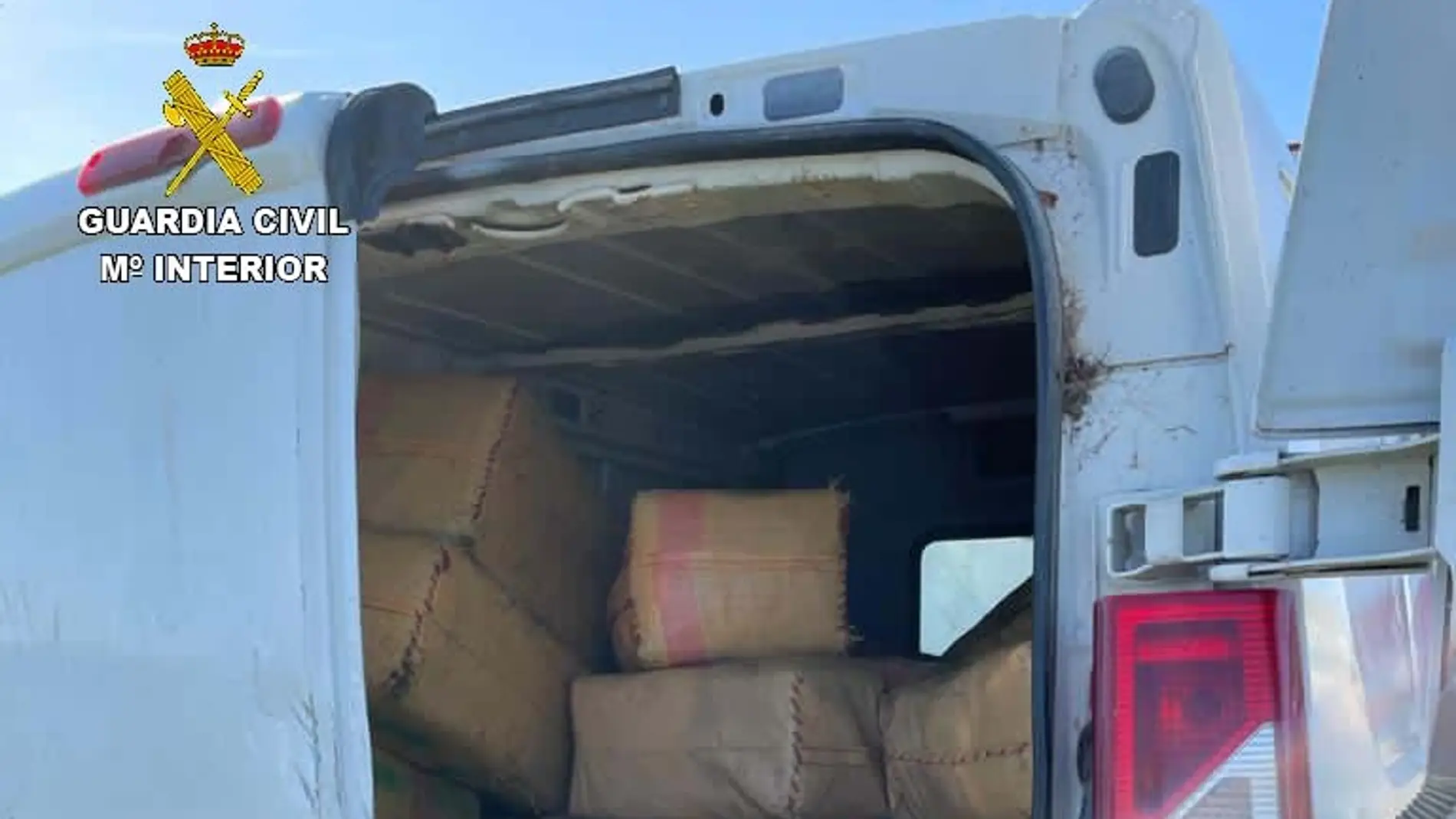 Furgoneta cargada de 1.000kg de hachís hallada en Punta Umbría