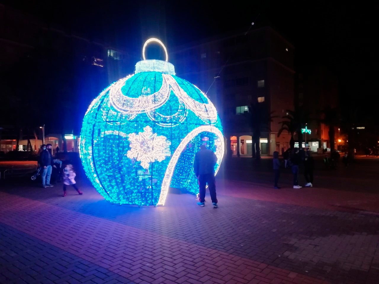 Luces desde las ventanas Luces desde las ventanas